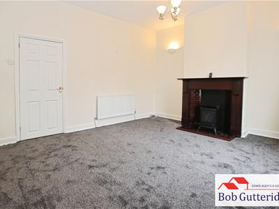 LOUNGE / DINING ROOM